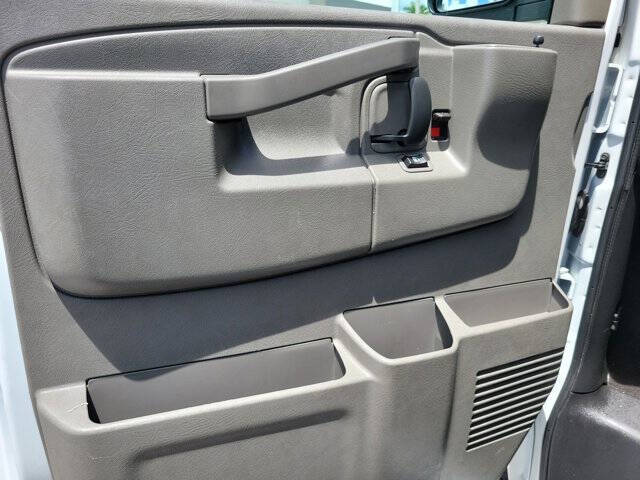 2023 Chevrolet Express LT 3500