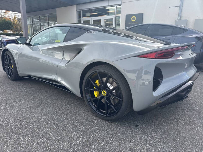 2025 Lotus Emira V6 Base