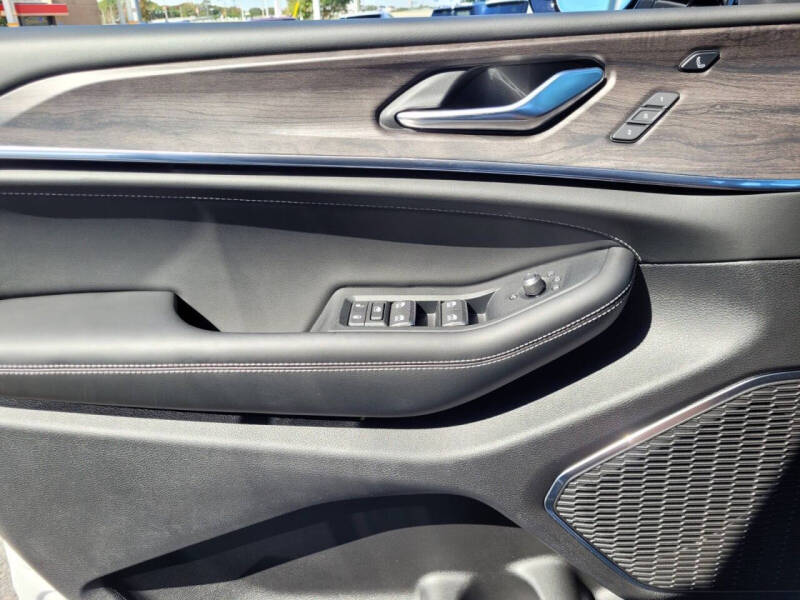 2025 Jeep Grand Cherokee Overland