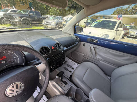 2008 Volkswagen New Beetle S