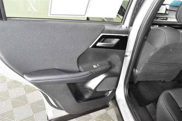 2024 Mitsubishi Outlander ES