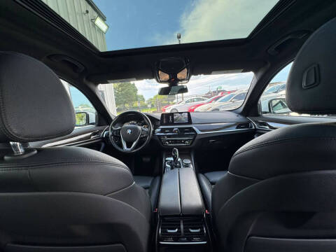 2018 BMW 5 Series 530i