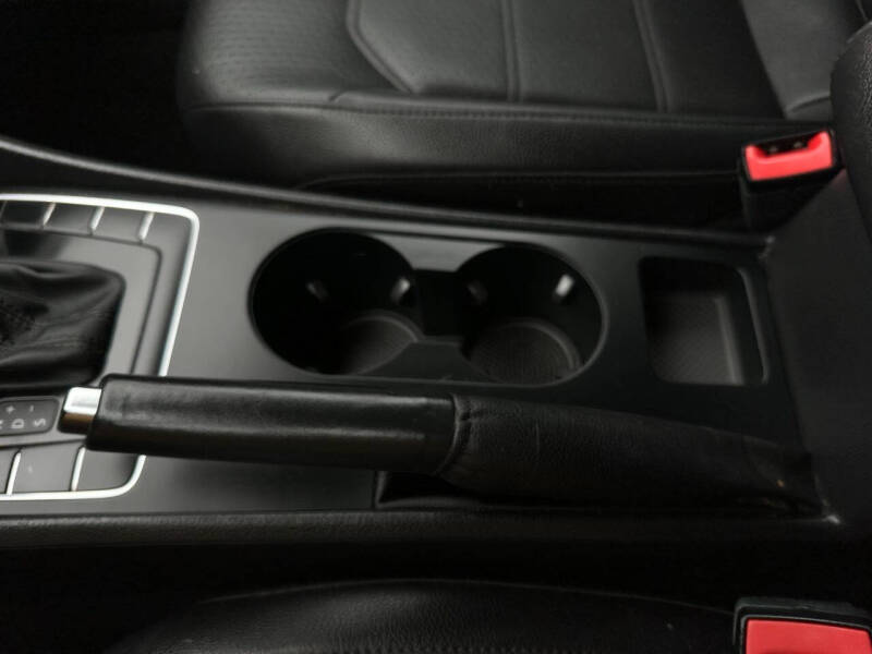 2015 Volkswagen Passat 1.8T Limited Edition