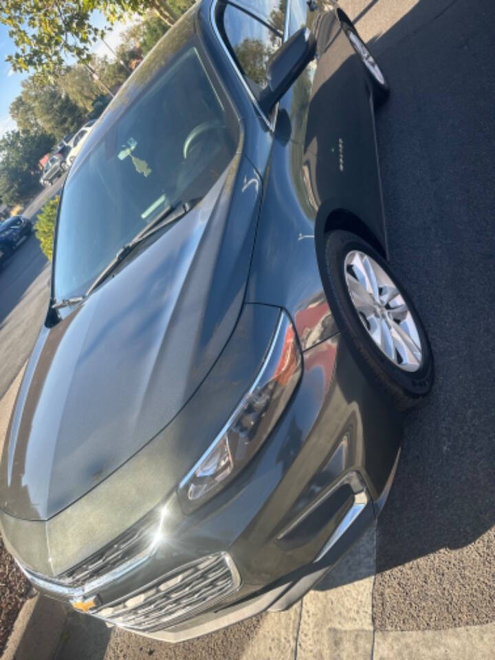 2018 Chevrolet Malibu 1LT photo 3