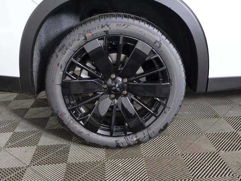 2026 Mitsubishi Outlander LE