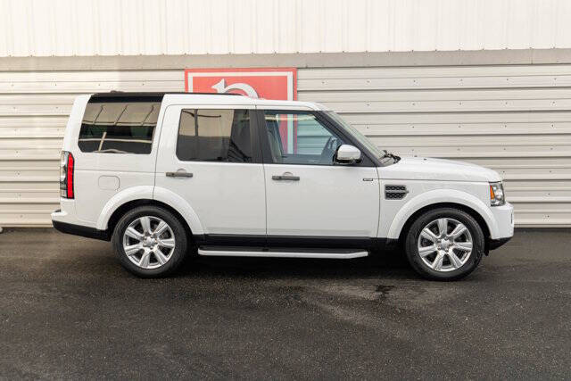 2016 Land Rover LR4 46