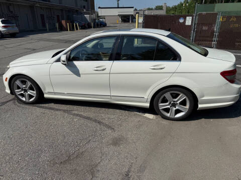 2011 Mercedes-Benz C-Class C 300 Luxury 4MATIC