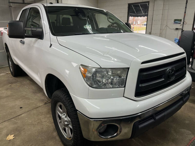 2012 Toyota Tundra for sale at QUINN'S AUTOMOTIVE in Leominster MA