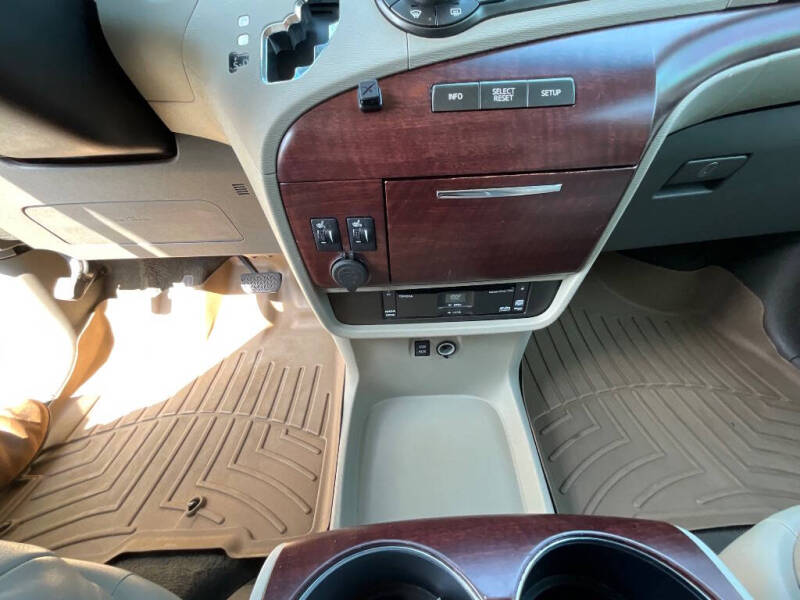 2011 Toyota Sienna Limited 7-Passenger