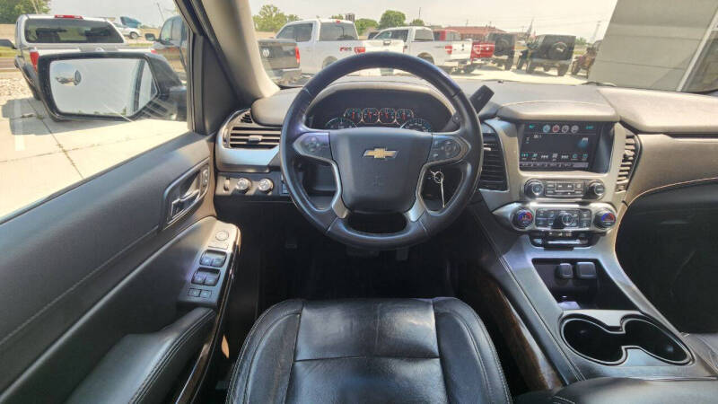 2016 Chevrolet Suburban LS