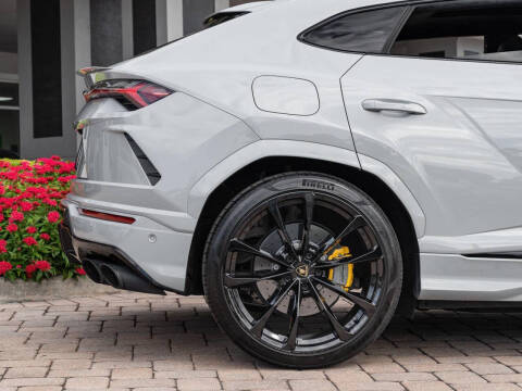 2022 Lamborghini Urus