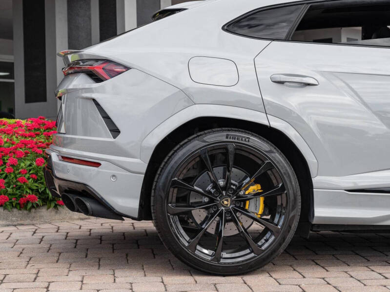 2022 Lamborghini Urus