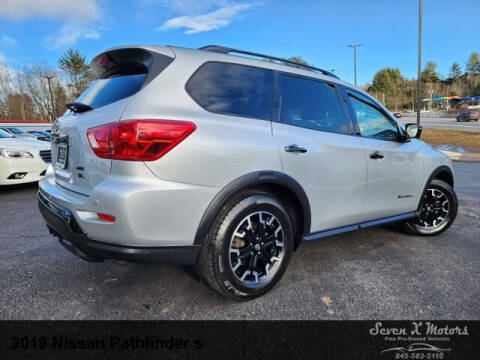 2019 Nissan Pathfinder S