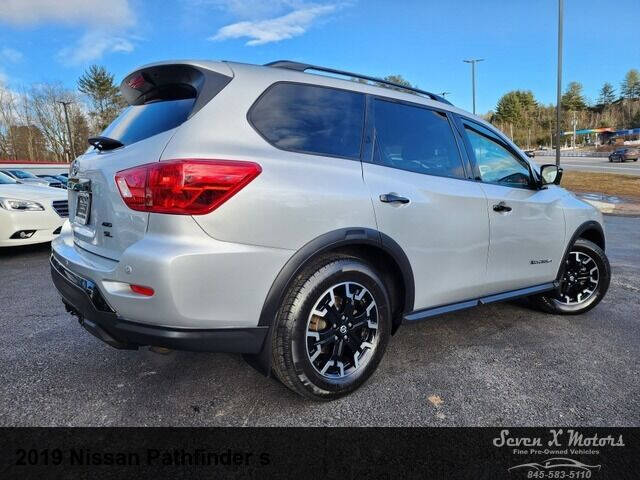 2019 Nissan Pathfinder S
