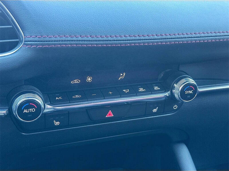 2025 Mazda Mazda3 Hatchback 2.5 S Carbon Edition