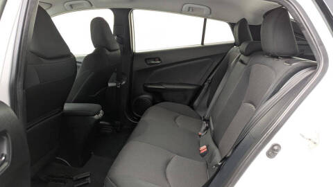 2022 Toyota Prius LE