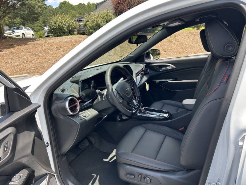 2025 Chevrolet Trax RS