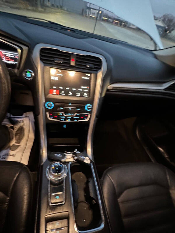 2018 Ford Fusion Hybrid SE