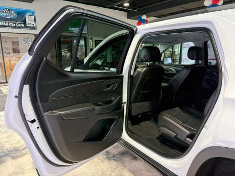 2020 Chevrolet Traverse LT Leather