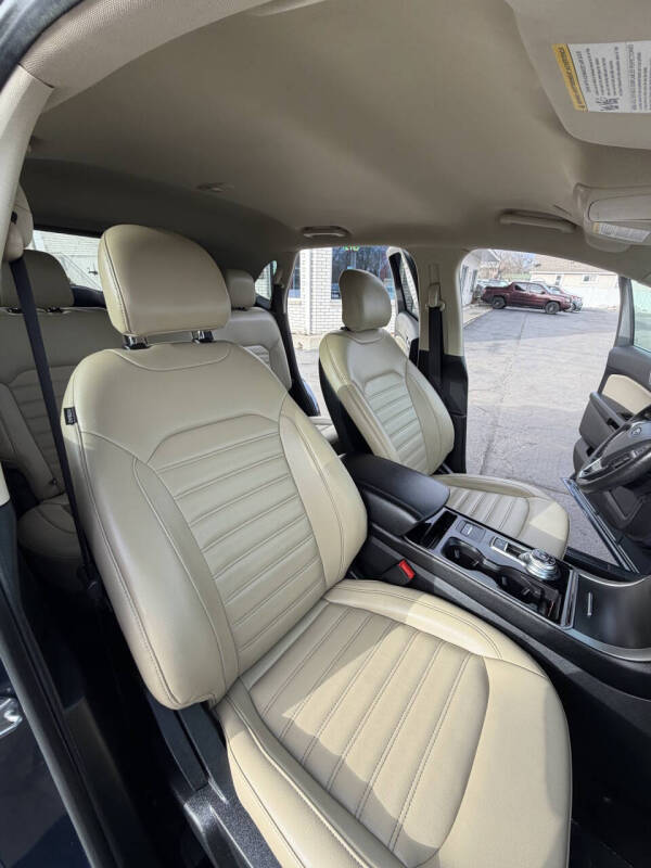 2019 Ford Edge SEL