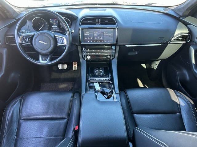 2019 Jaguar F-PACE S