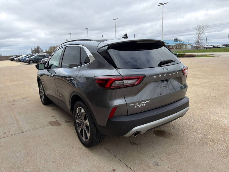 2023 Ford Escape Platinum
