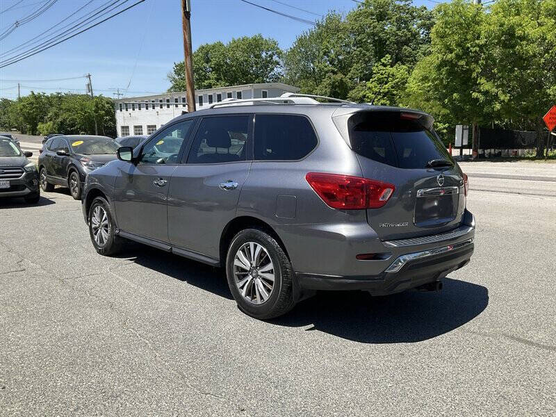 2017 Nissan Pathfinder S