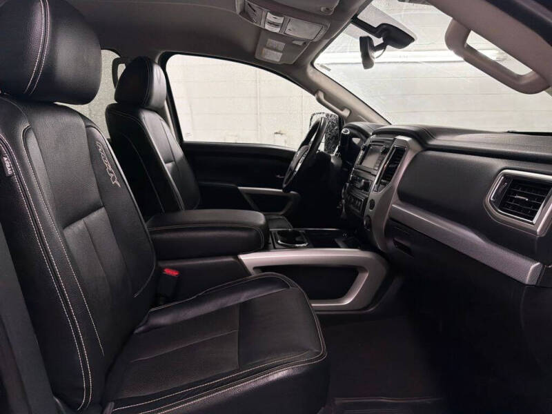 2019 Nissan Titan PRO-4X