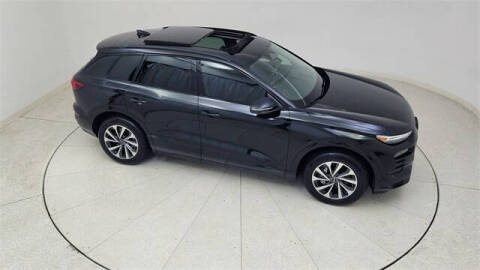 2025 Audi Q6 e-tron quattro Premium Plus