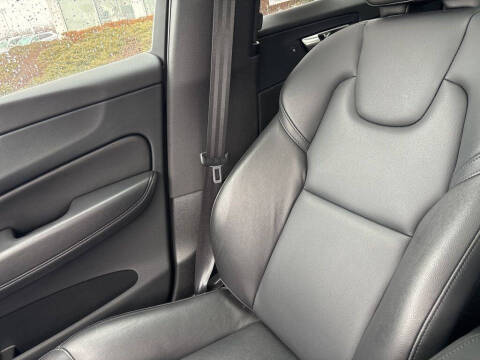 2023 Volvo XC60 B5 Core