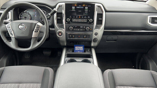 2022 Nissan Titan SV