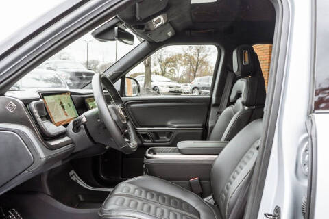 2023 Rivian R1T Adventure