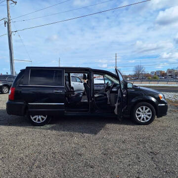 2015 Chrysler Town and Country Touring