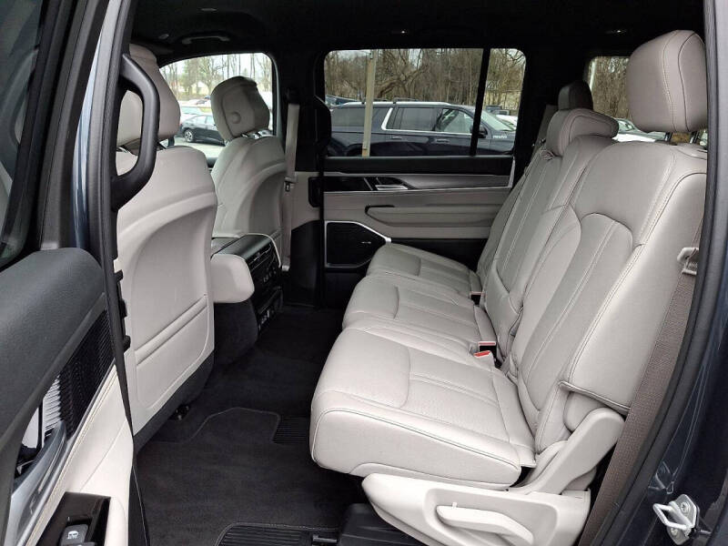 2025 Jeep Wagoneer