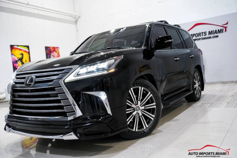2021 Lexus LX 570 Three-Row