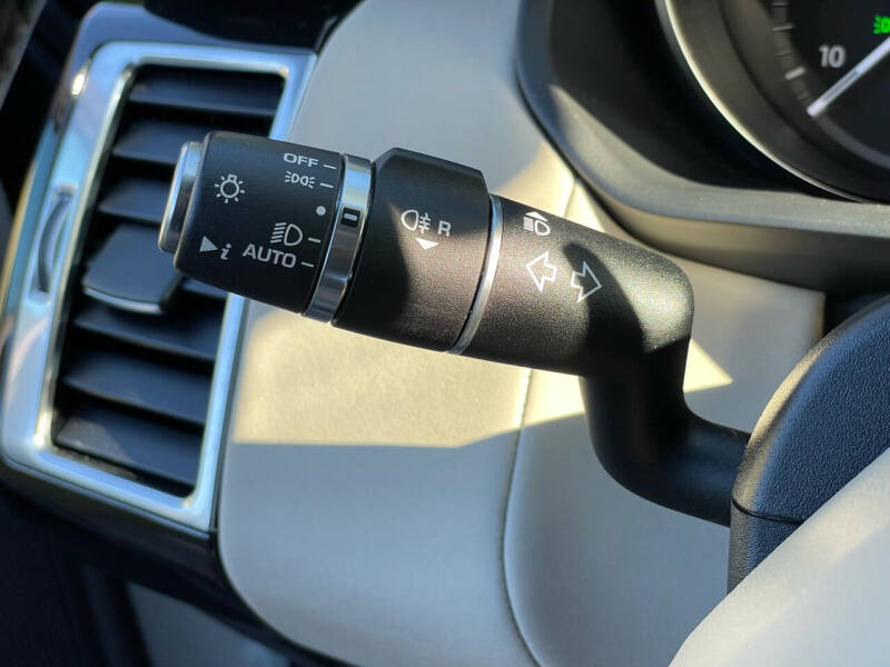 2020 Land Rover Discovery SE