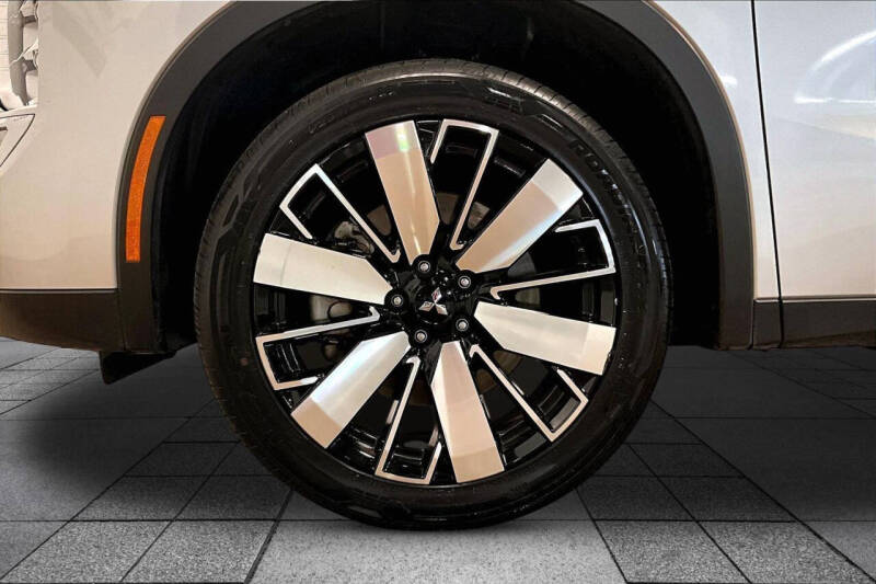 2025 Mitsubishi Outlander