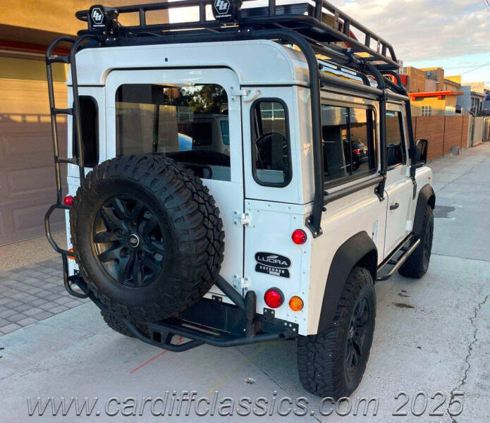 1985 Land Rover Defender