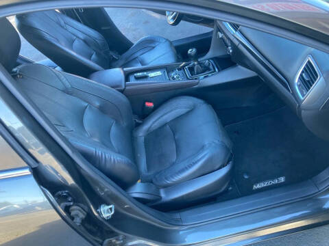 2017 Mazda MAZDA3 Grand Touring