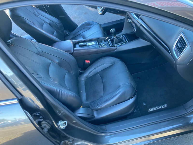 2017 Mazda MAZDA3 Grand Touring