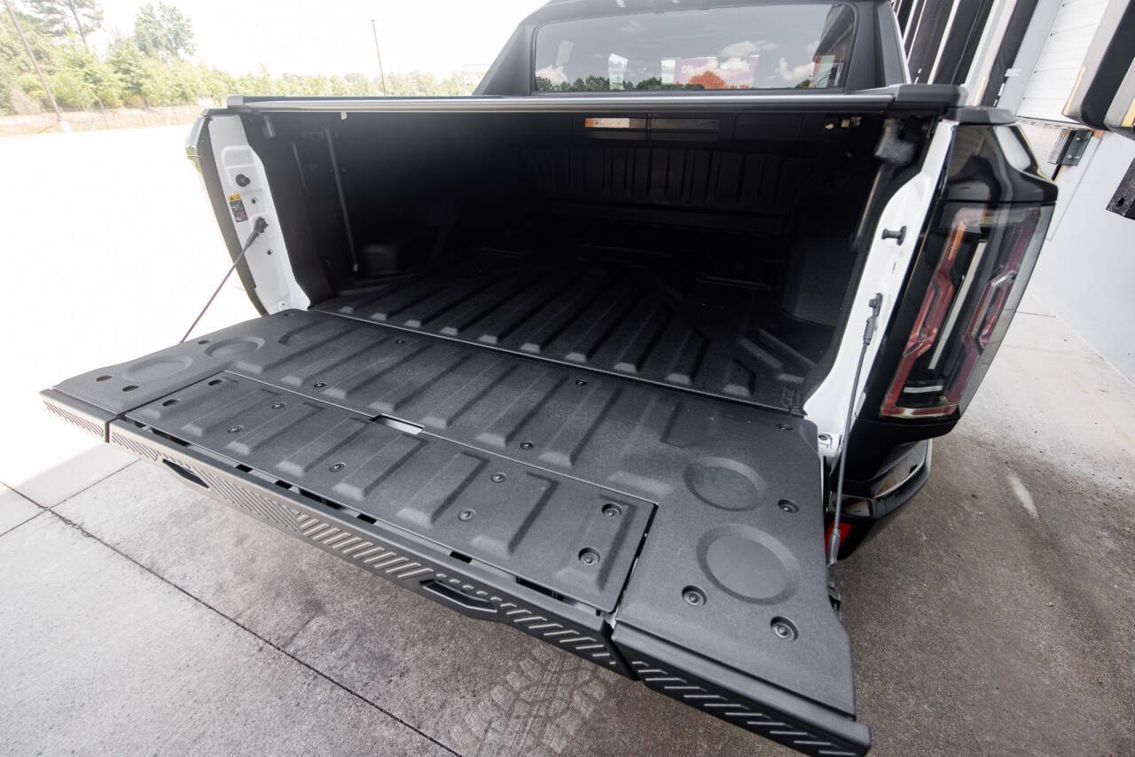 2022 GMC HUMMER EV 61