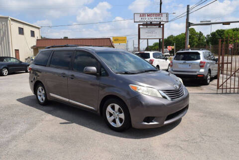 2015 Toyota Sienna