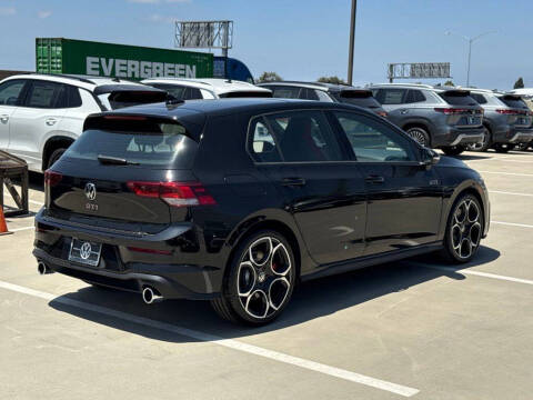 2026 Volkswagen Golf GTI Autobahn