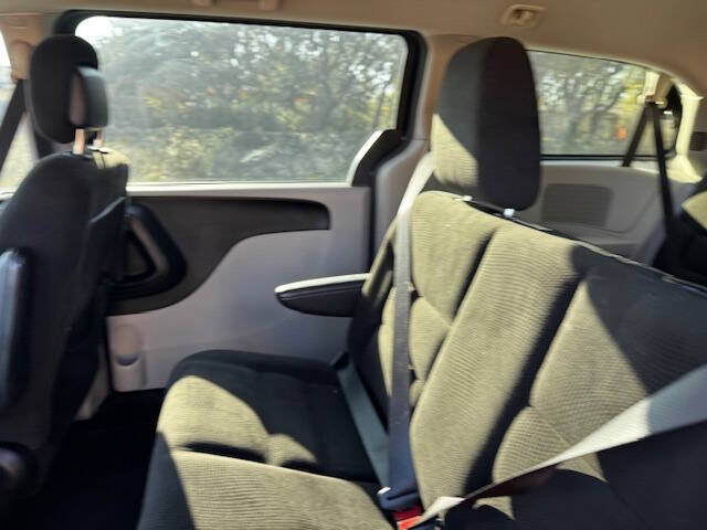 2016 Dodge Grand Caravan American Value Package