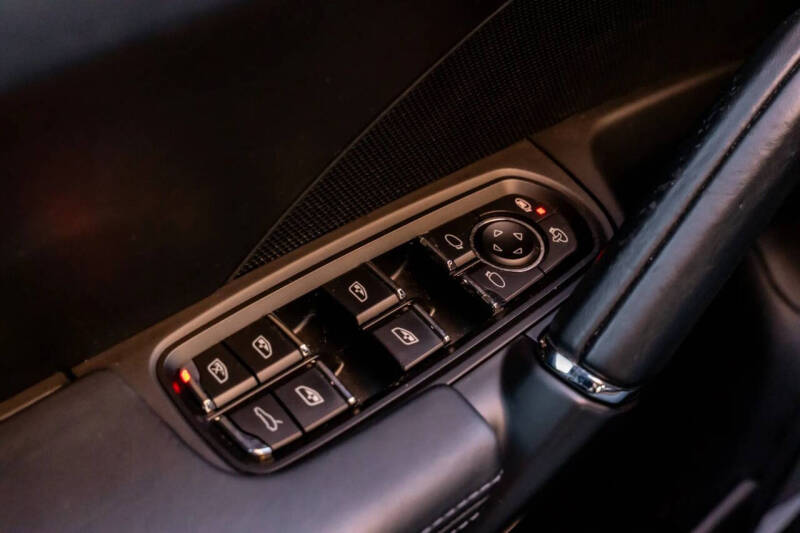 2015 Porsche Cayenne Turbo