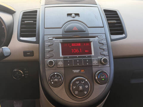 2010 Kia Soul +