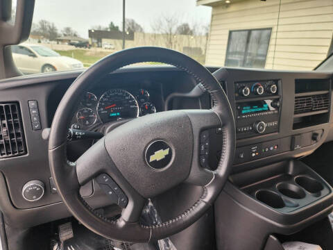 2023 Chevrolet Express 2500
