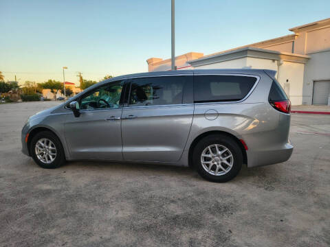 2017 Chrysler Pacifica Touring