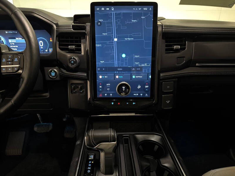 2024 Ford F-150 Lightning Platinum