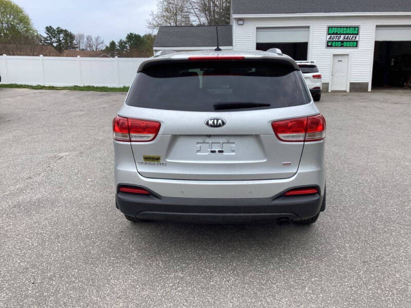 2016 Kia Sorento LX
